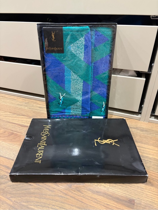 Yves Saint Laurent Other - Yves Saint Laurent Teal and Royal Blue Geometric Jacquard Towel